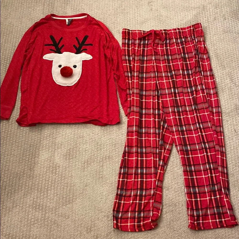 Red Reindeer Pajama Set